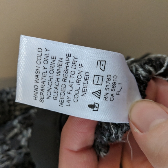 Maurices long knit sweater with extra fabric size S - Picture 9 of 10